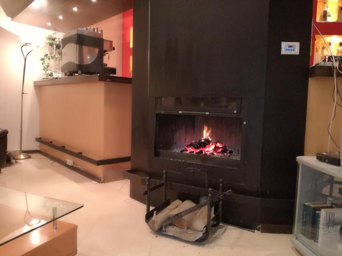 Four Seasons Hotel Трилофон Экстерьер фото