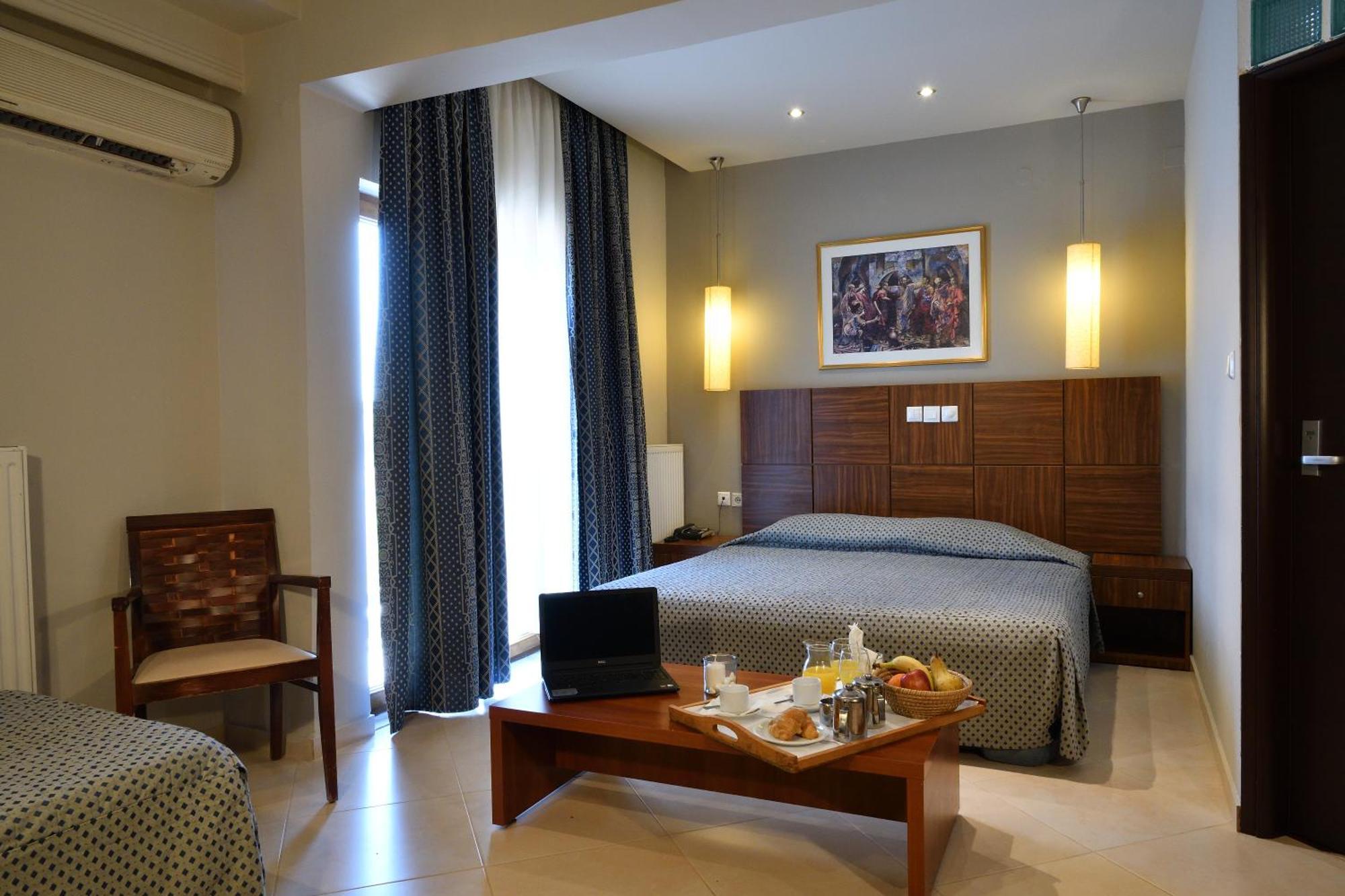Four Seasons Hotel Трилофон Экстерьер фото